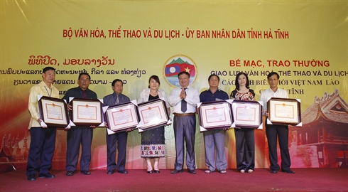 Échanges culturels vietnam-laos sur une bonne note